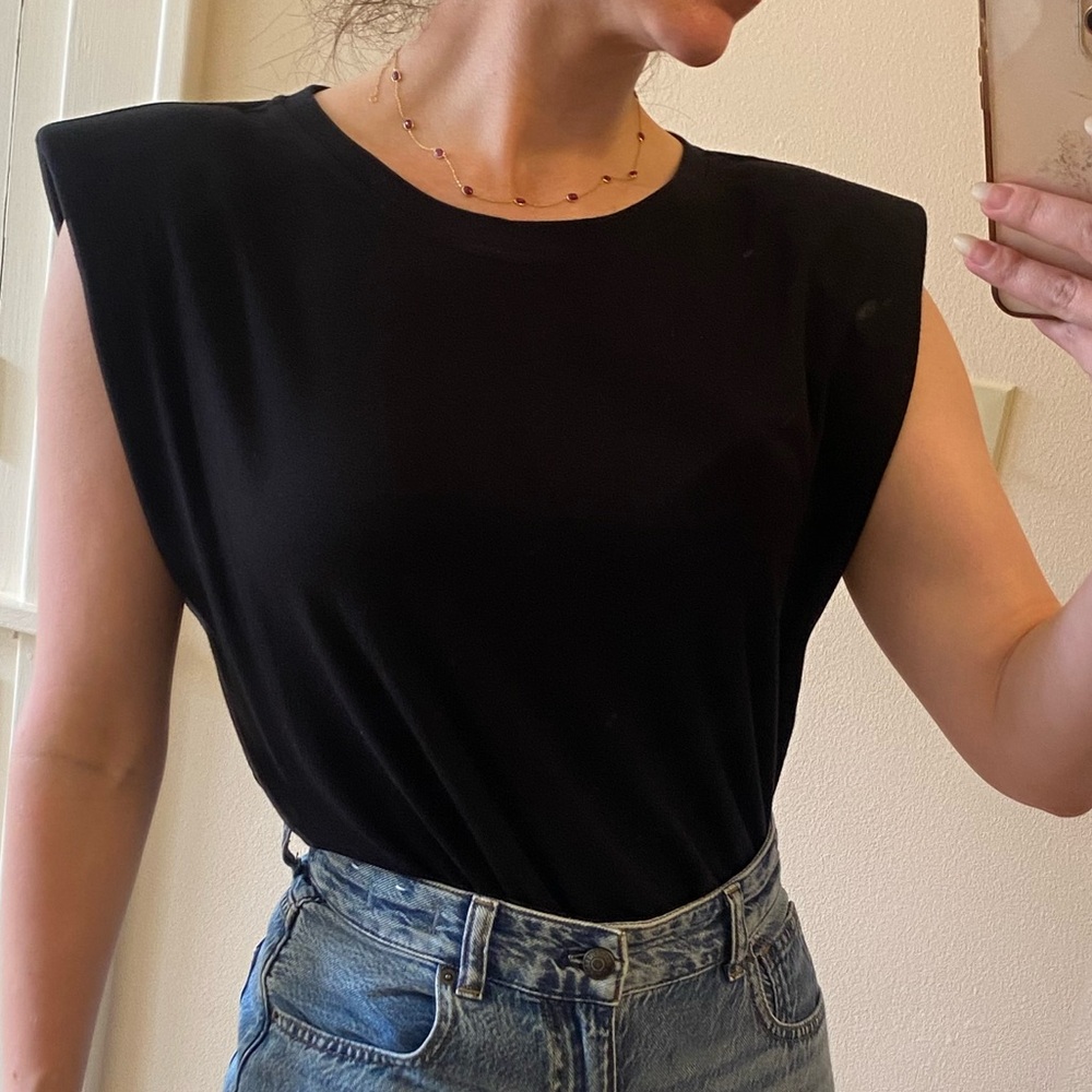 Laundry By Shelli Segal Black Muscle Tee